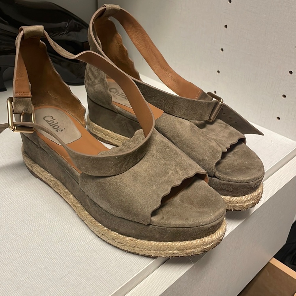 Chloe size 37 suede platform sandal